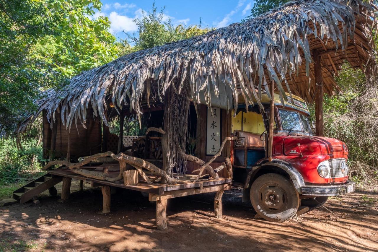 Villa Banyan Camp Hambegamuwa Exterior foto