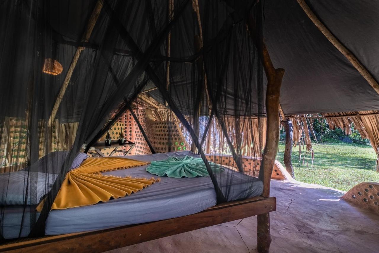 Villa Banyan Camp Hambegamuwa Exterior foto