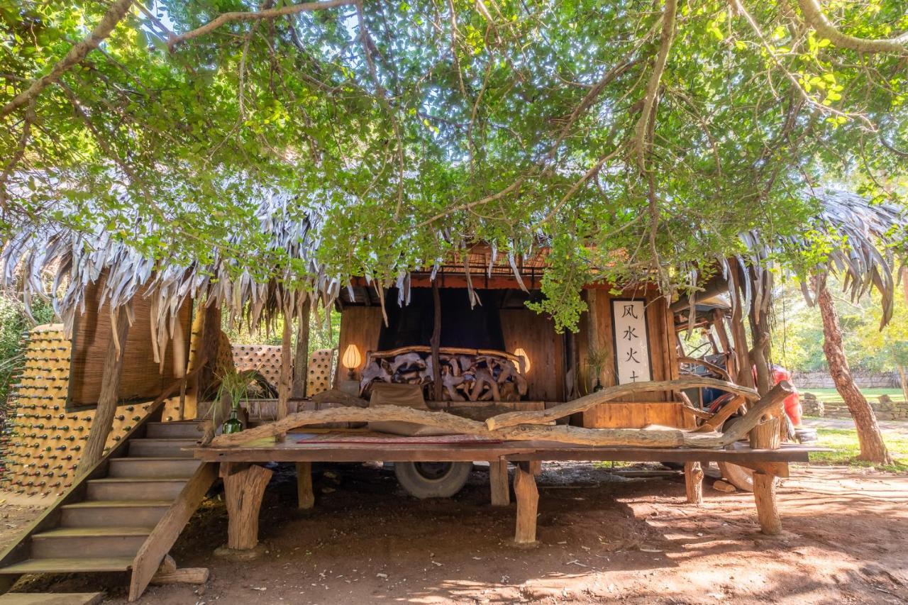 Villa Banyan Camp Hambegamuwa Exterior foto