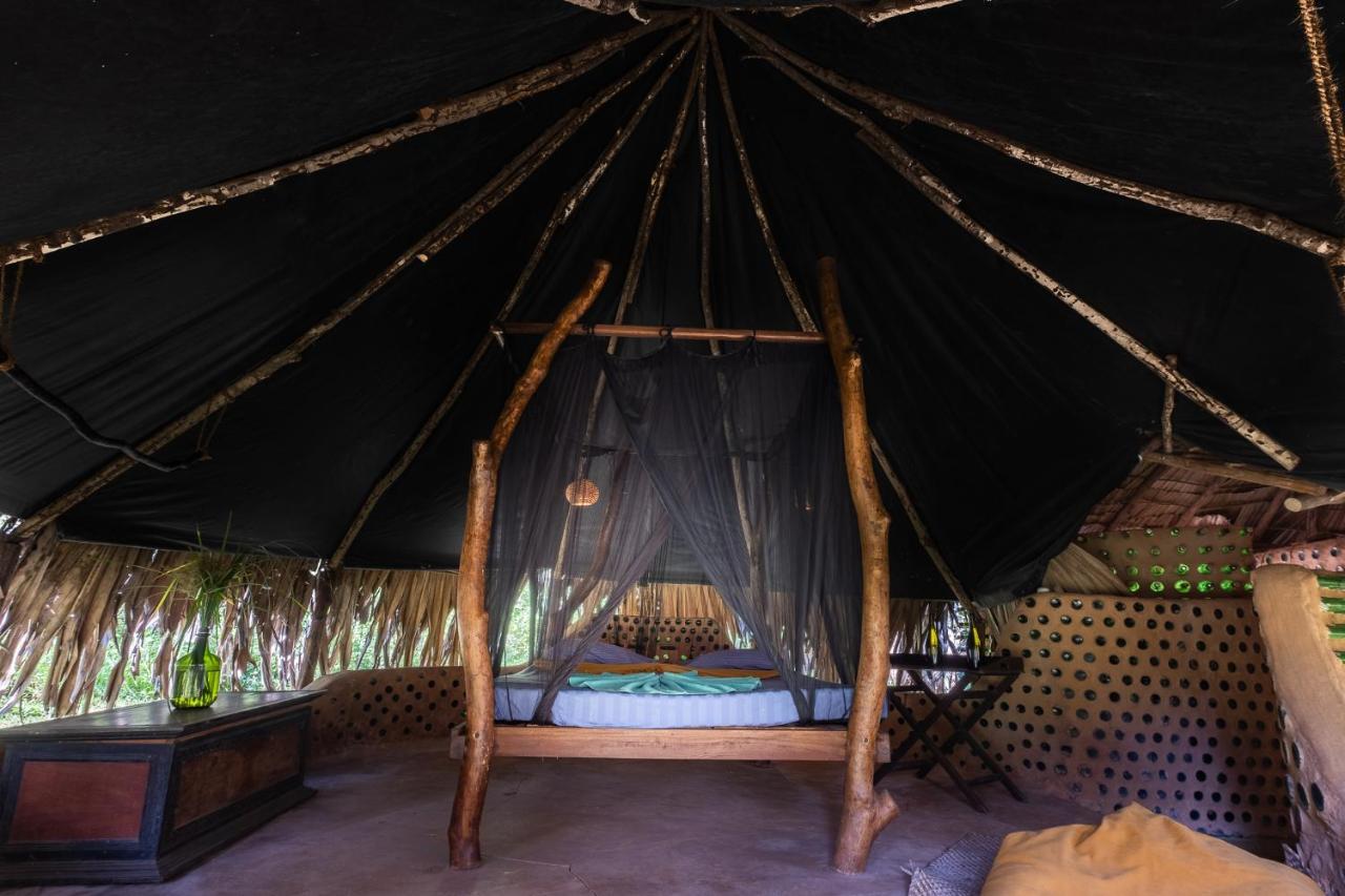 Villa Banyan Camp Hambegamuwa Exterior foto
