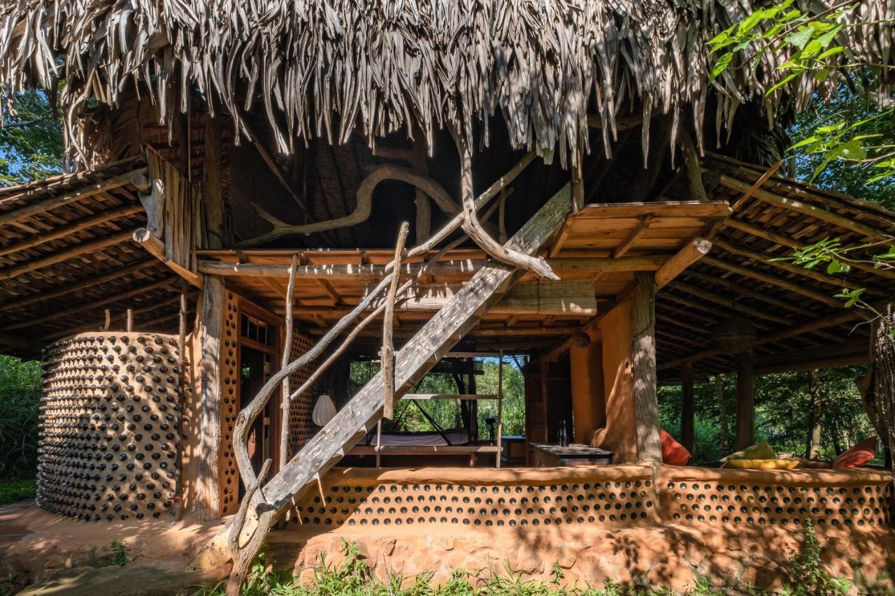 Villa Banyan Camp Hambegamuwa Exterior foto